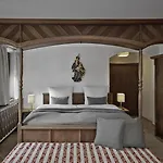 Goldener Greif Hotel
