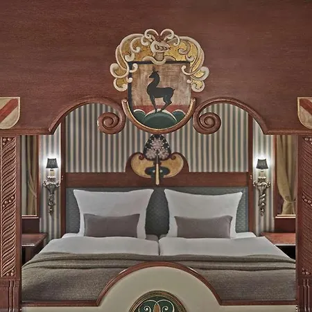 Hotel Goldener Greif 4*